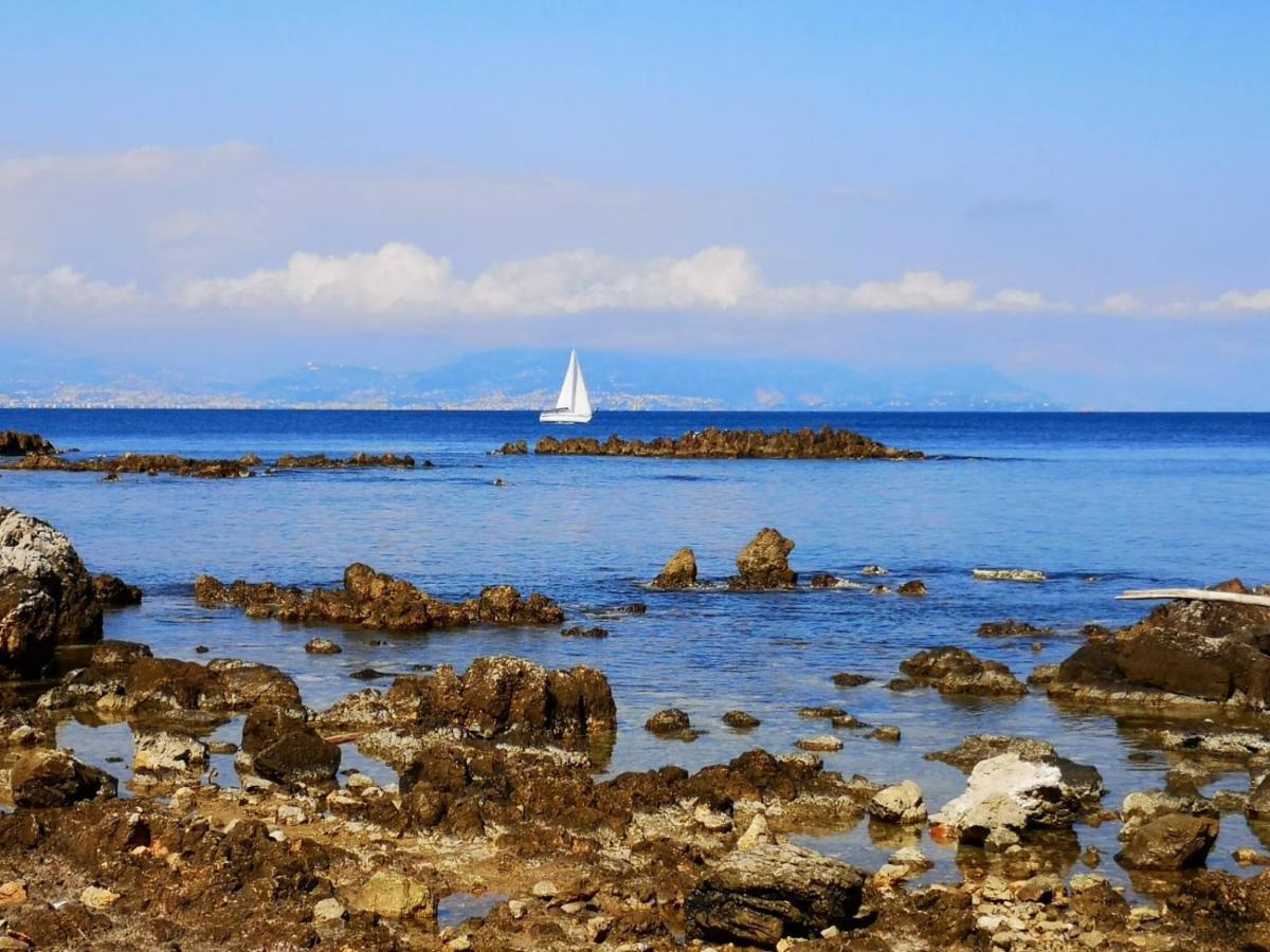 Suite Française Old Town Antibes Extérieur photo